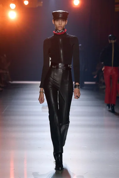 Look 51